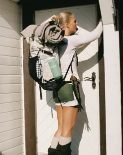 Field Shorts 5" Womens